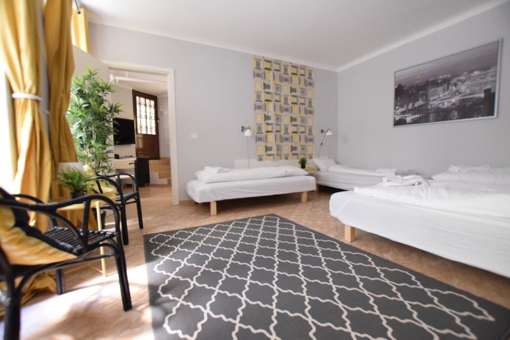Budget Apartment By Hi5 - Revai Koz Budapest Ngoại thất bức ảnh