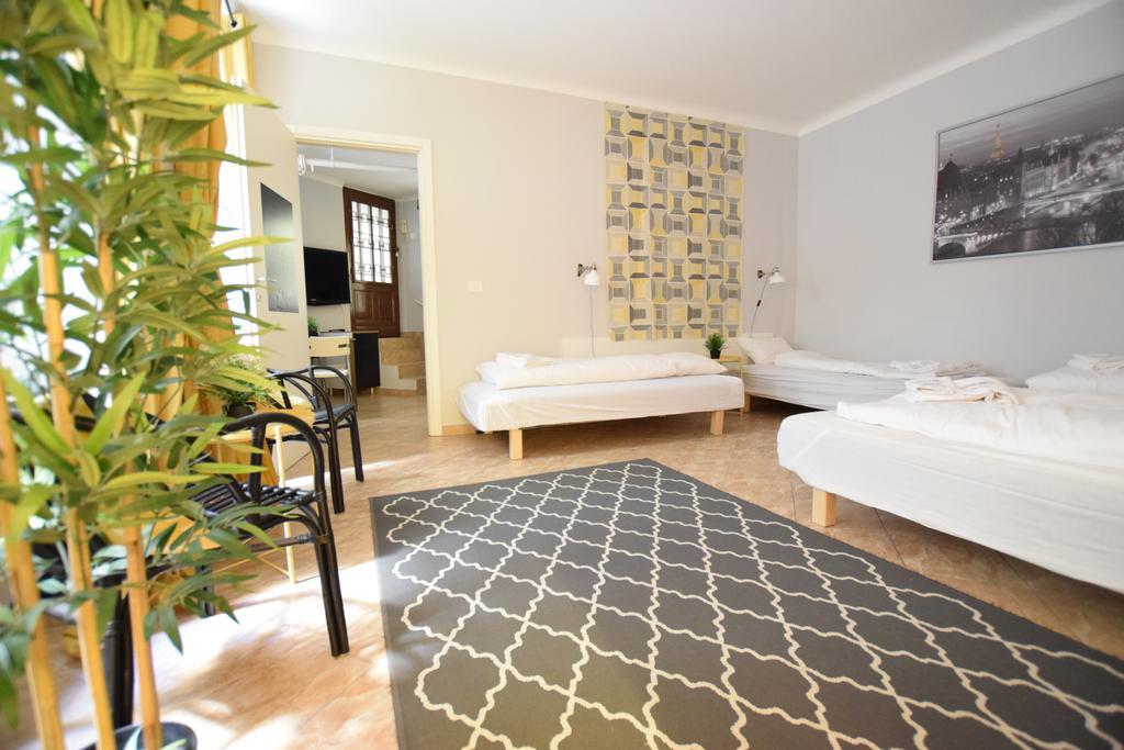 Budget Apartment By Hi5 - Revai Koz Budapest Ngoại thất bức ảnh